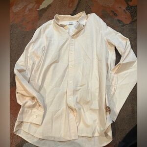 Long Sleeve Button Up Tee Size M
